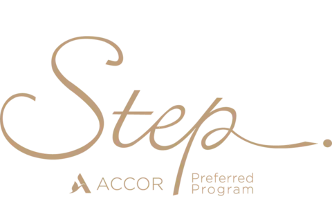 Step logo gold.png